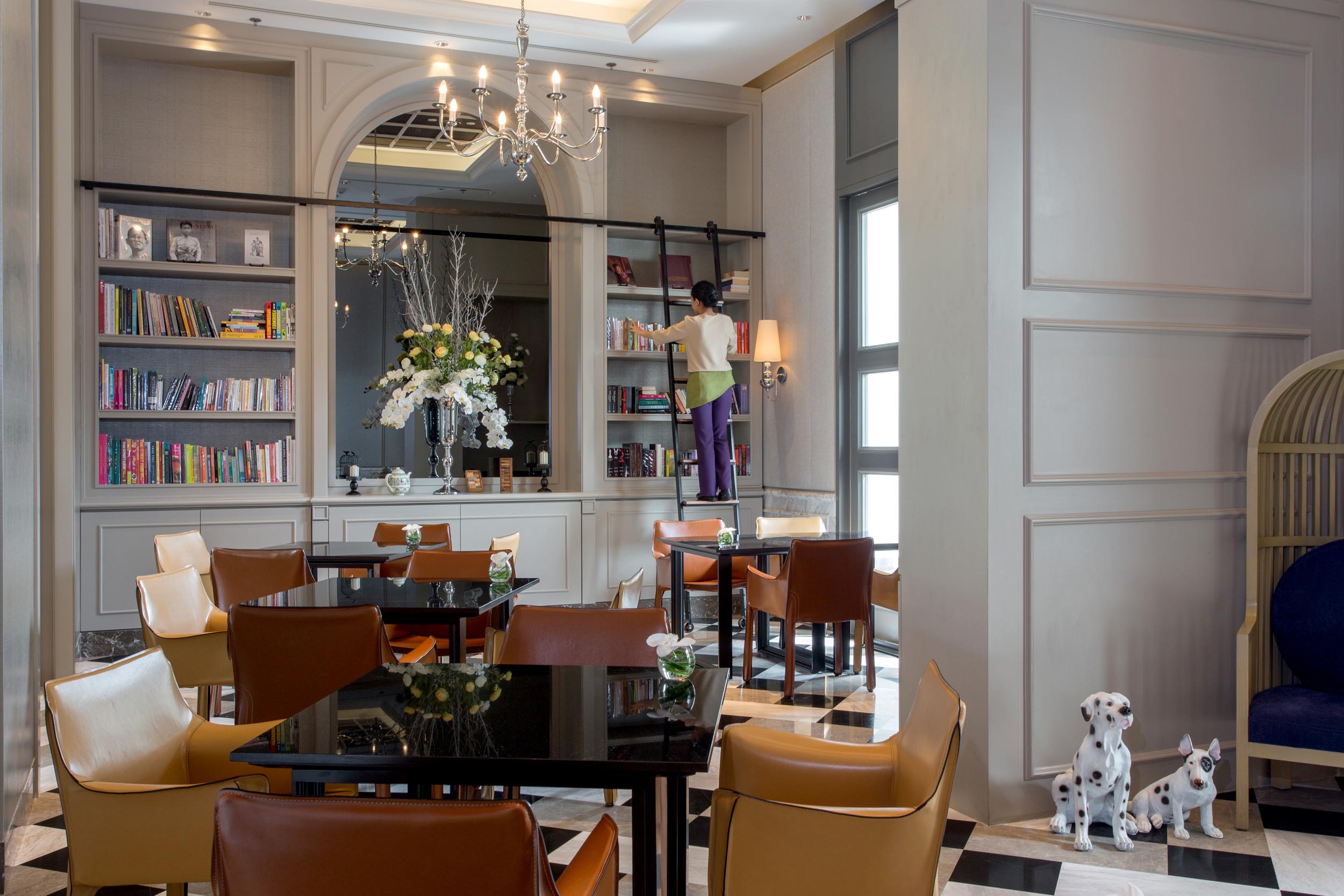 U Sathorn Bangkok - SHA Extra Plus Bagian luar foto